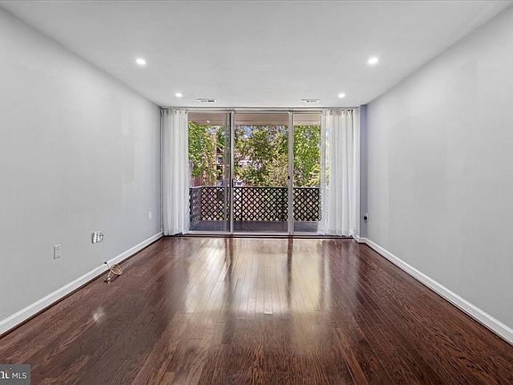 4th image of 3940 Bel Pre Rd APT 6