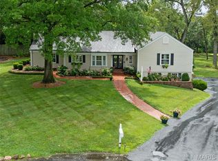 13 Ladue Crest Ln, Saint Louis, MO