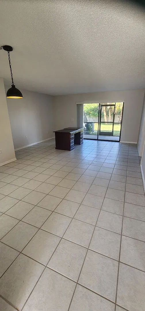 CC Townhome — Photo 4