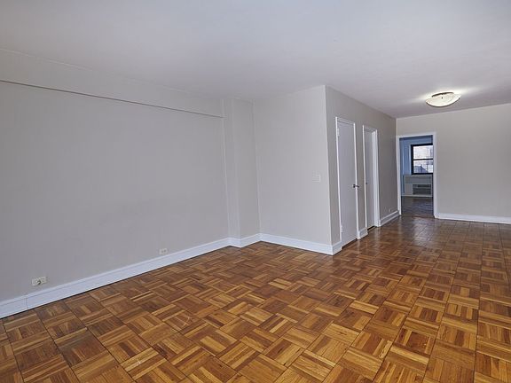 5th image of 1334 3rd Ave #8J