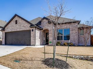 5605 Summit Creek Rd, Fort Worth, TX 76126