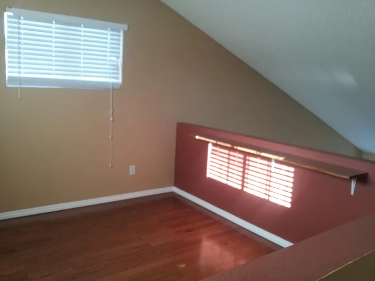 324 Riverview Way — Photo 5