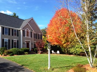 29 Rocky Woods Rd, Hopkinton, MA 01748