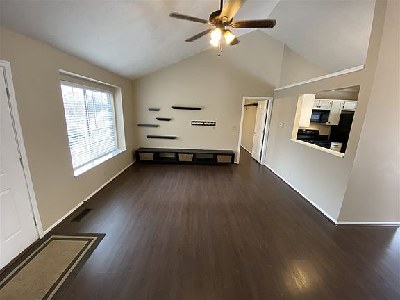 3rd image of 6794 Upland Ct