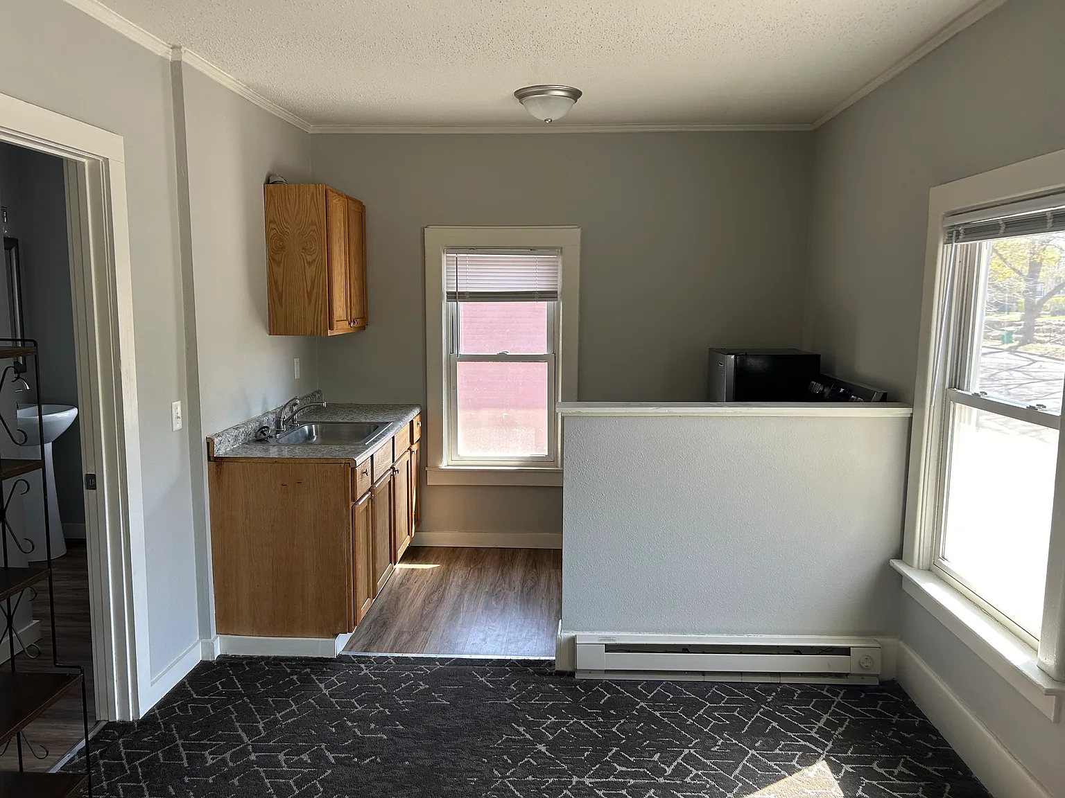 Studio, $699 — Photo 1