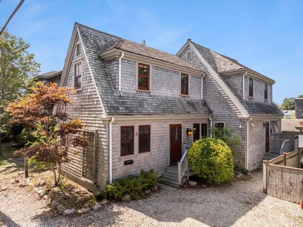 5 Park Road, Woods Hole, MA 02543