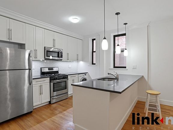 5th image of 42 W 120th St #3AA