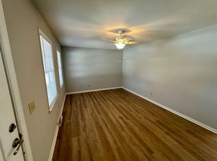 112 Lynwood Dr, Central, SC 29630