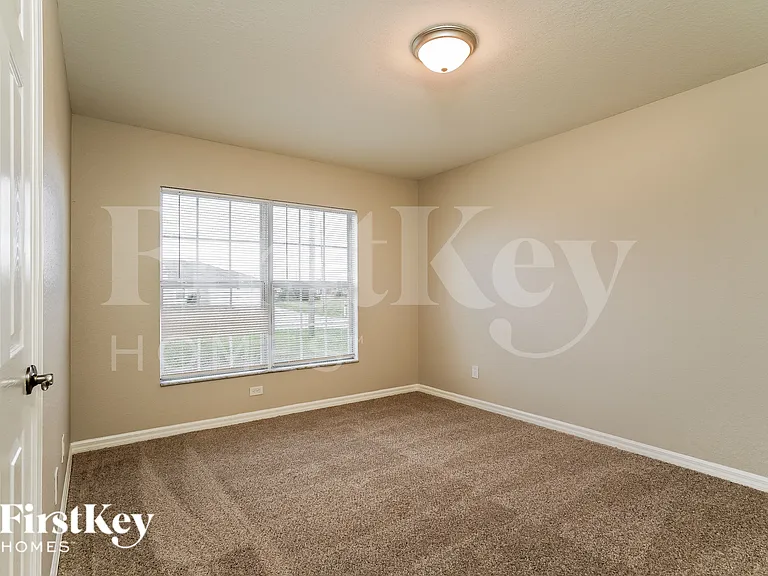 2508 NW 7th St — Photo 15