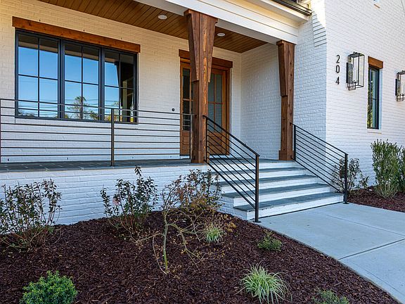 2nd image of 204 Windel Dr