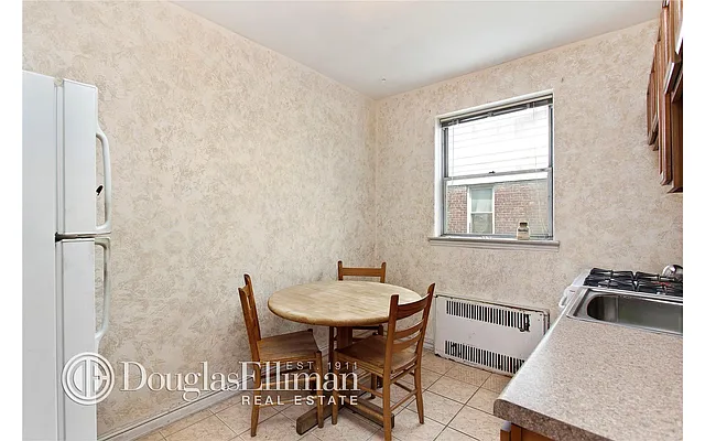 Sold by Douglas Elliman | media 10