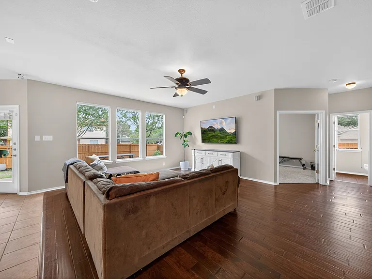 4847 Farber Dl — Photo 13