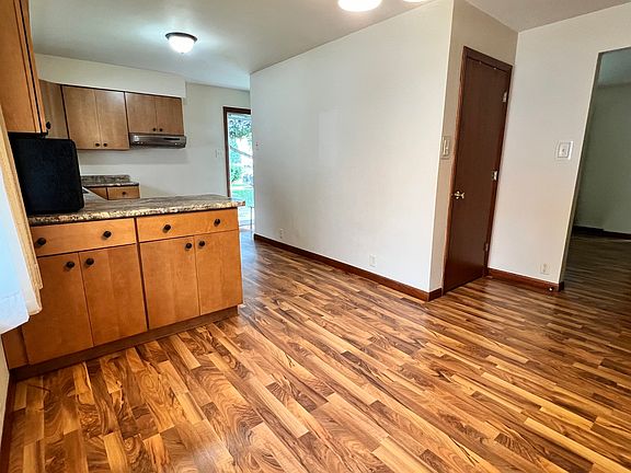 4th image of 604 E Stanton St