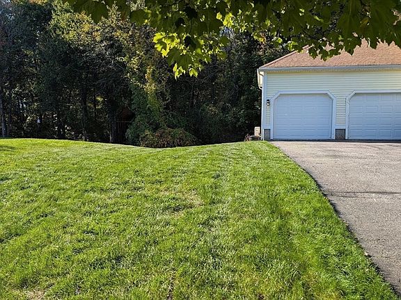 3rd image of 76 Karens Way