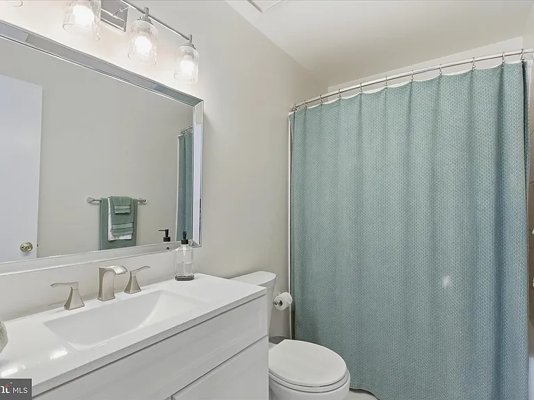 14229 Oakpointe Dr — Photo 15