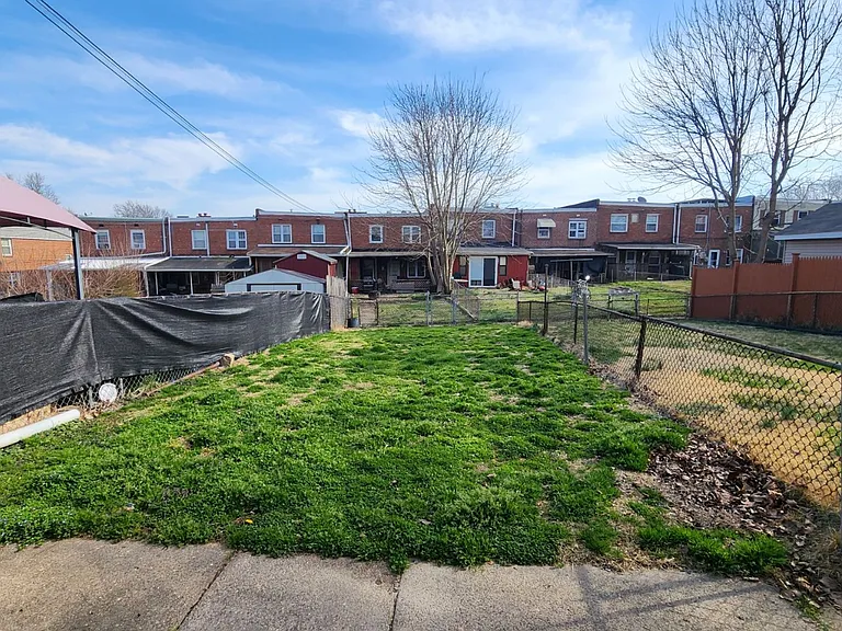 119 E Laughead Ave — Photo 14