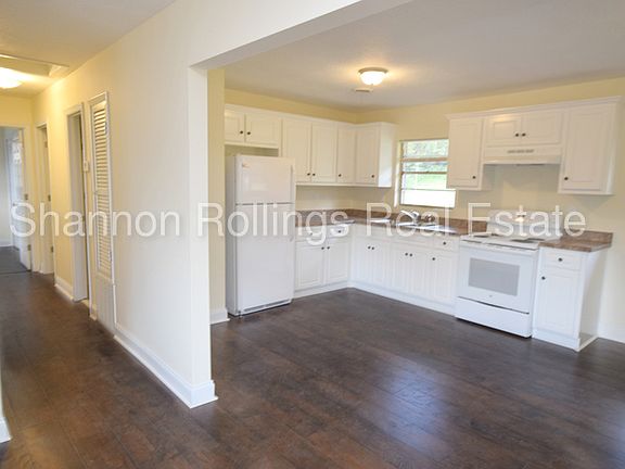 5th image of 138 Monterey Ave