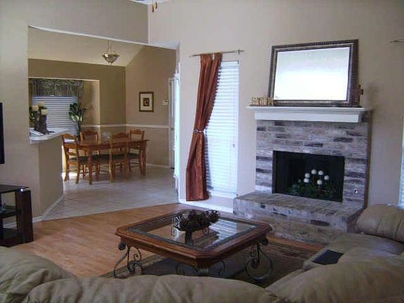 4th image of 4117 Crystal Ln