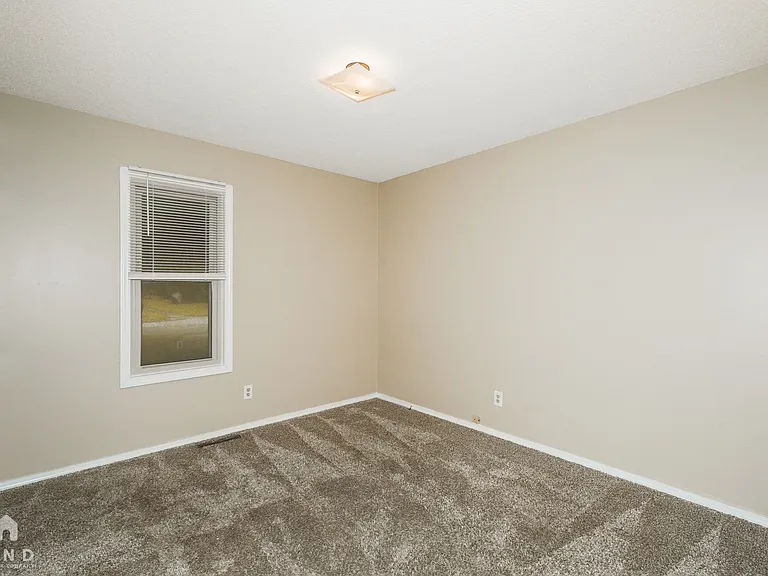 1206 W McGee St — Photo 15