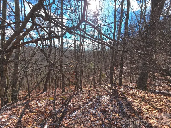220 Sky Dr #11, Maggie Valley, NC 28751