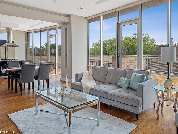 5th image of 1437 W Diversey Pkwy #3