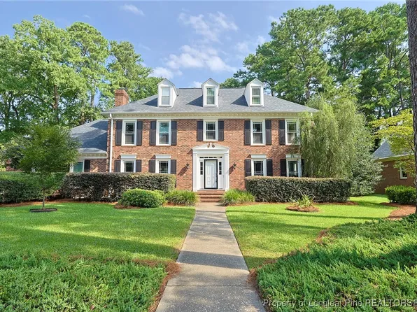 217 Rivenoak Dr, Fayetteville, NC 28303