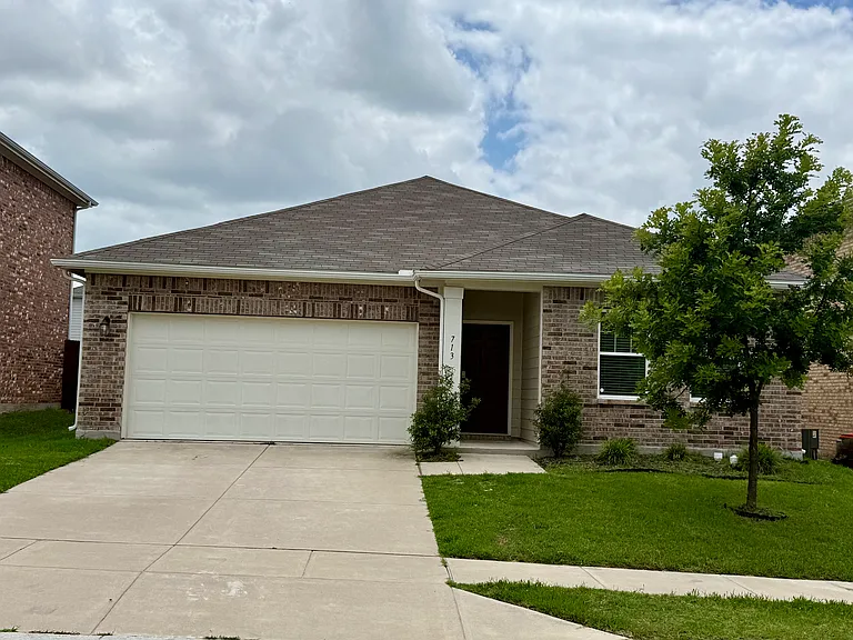 713 Cherry Blossom St — Photo 3