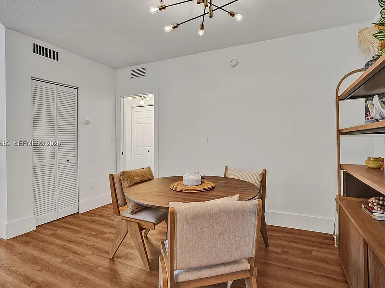 6841 SW 44th St #305 — Photo 16