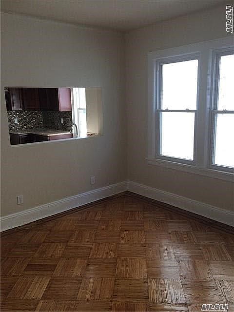 2nd image of 175CW-03 Sayres Ave