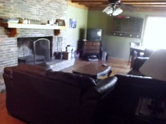 3rd image of 5611 N Old State Highway 16