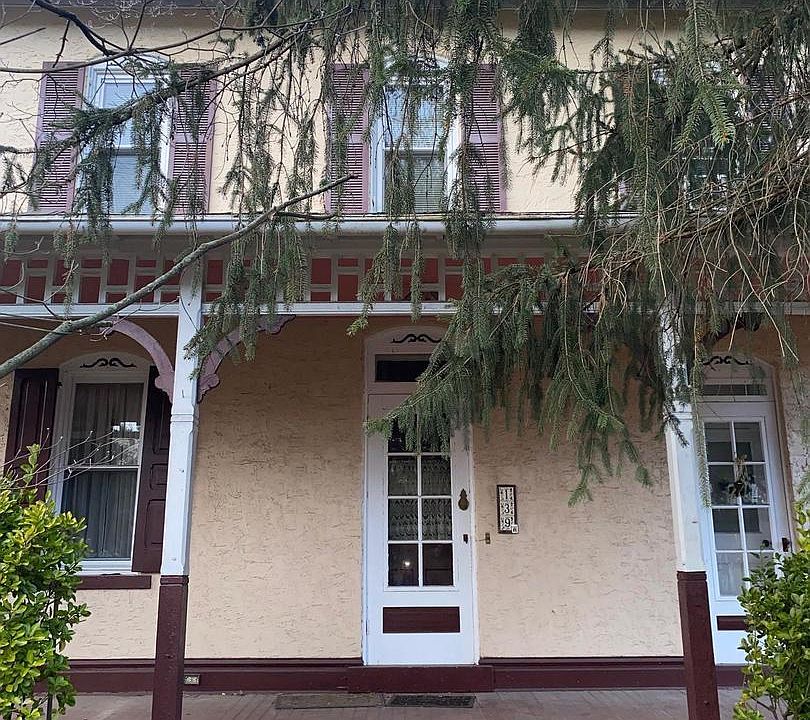 139 W Main St, Silverdale, PA 18962 Zillow