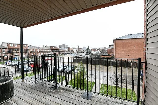 226 Wiltshire Ave — Photo 8