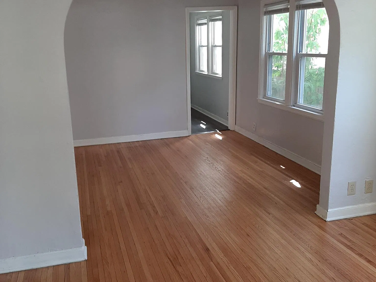 2 bed, 1100 sqft, $1,470 — Photo 2