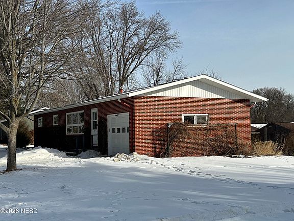 4th image of 1312 Mayfair Dr