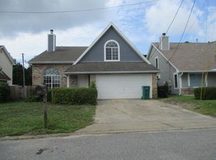 453 Sandy Ridge Cir, Mary Esther, FL 32569