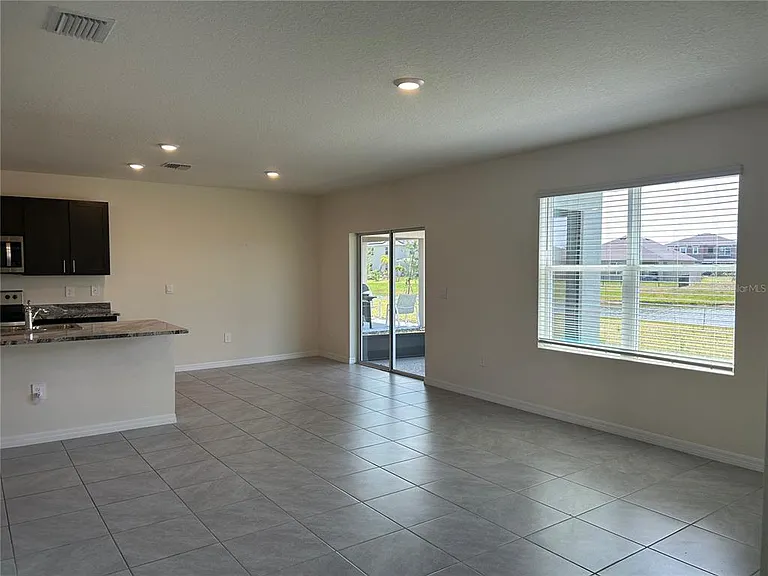 17218 Reserva Dr — Photo 17