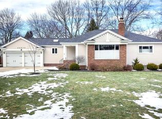 20870 Mastick Rd, Fairview Park, OH 44126