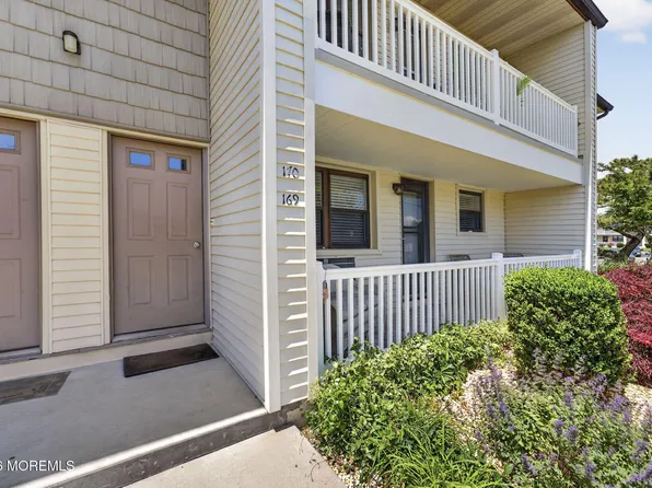 169 Wharfside Dr #169, Monmouth Beach, NJ 07750