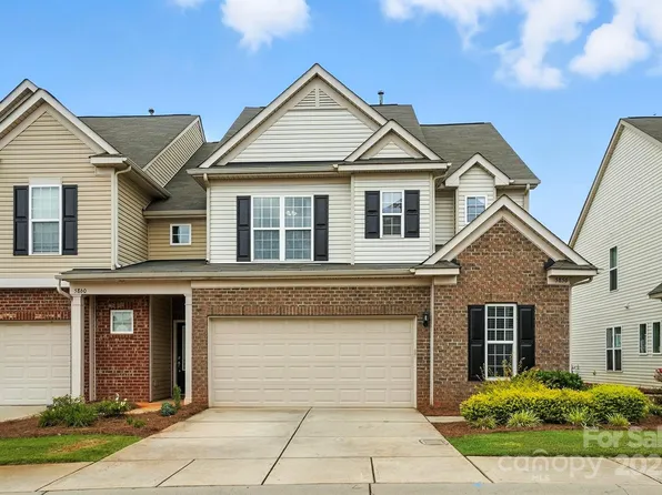 5856 Glassport Ln, Charlotte, NC 28210