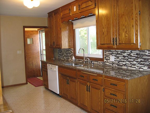 4th image of 558 Havana Rd