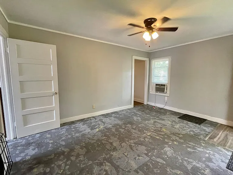 531 1/2 G St NW — Photo 5