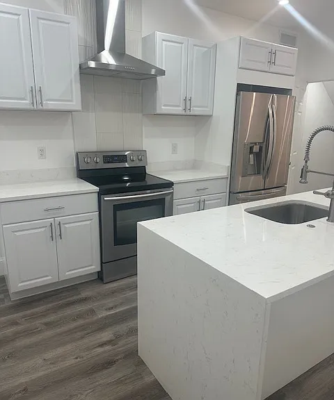 2737 Rayner Ave — Photo 6