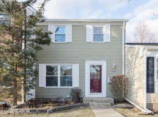 1806 Largo Ct, Schaumburg, IL 60194