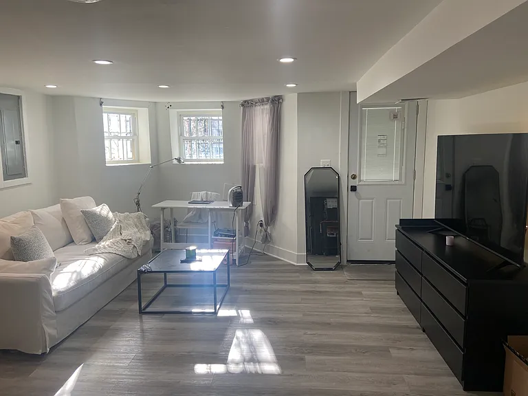 Flagler Pl NW — Photo 8