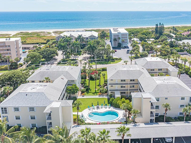 1441 Ocean Dr — Photo 40