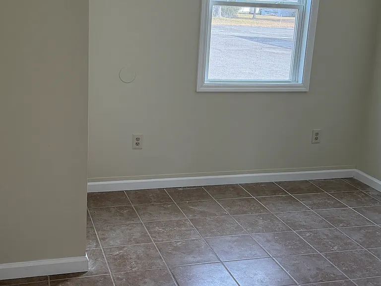551 N Lee Ave #1 — Photo 6