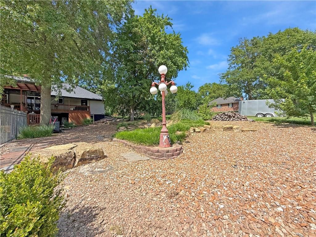 601 W 34th St, Higginsville, MO - View 4