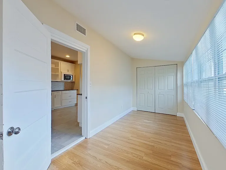 1844 Thacker Ave — Photo 16