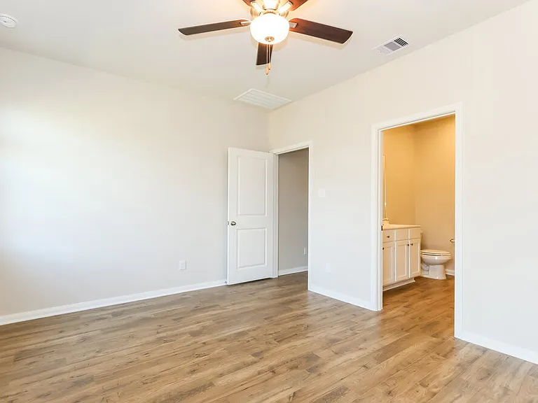 15643 Plum Brook Dr — Photo 9