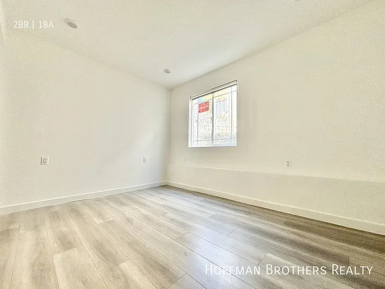 6127 1/2 Monterey Rd — Photo 7